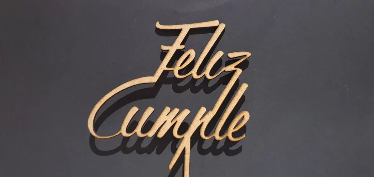 Topper - Pin - Feliz Cumpleaños R6
